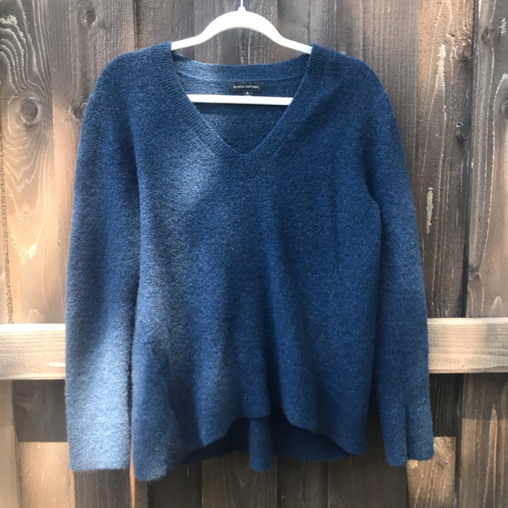 Fuzzy sweater! 💙